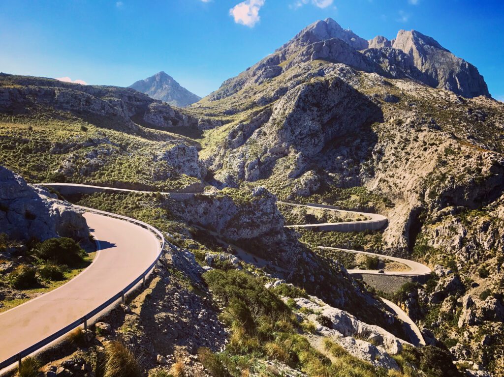De klim van de Coll de Reis, oftewel Sa Calobra is er eentje op de bucketlist. Je moet 'm een keer fietsen op Mallorca.