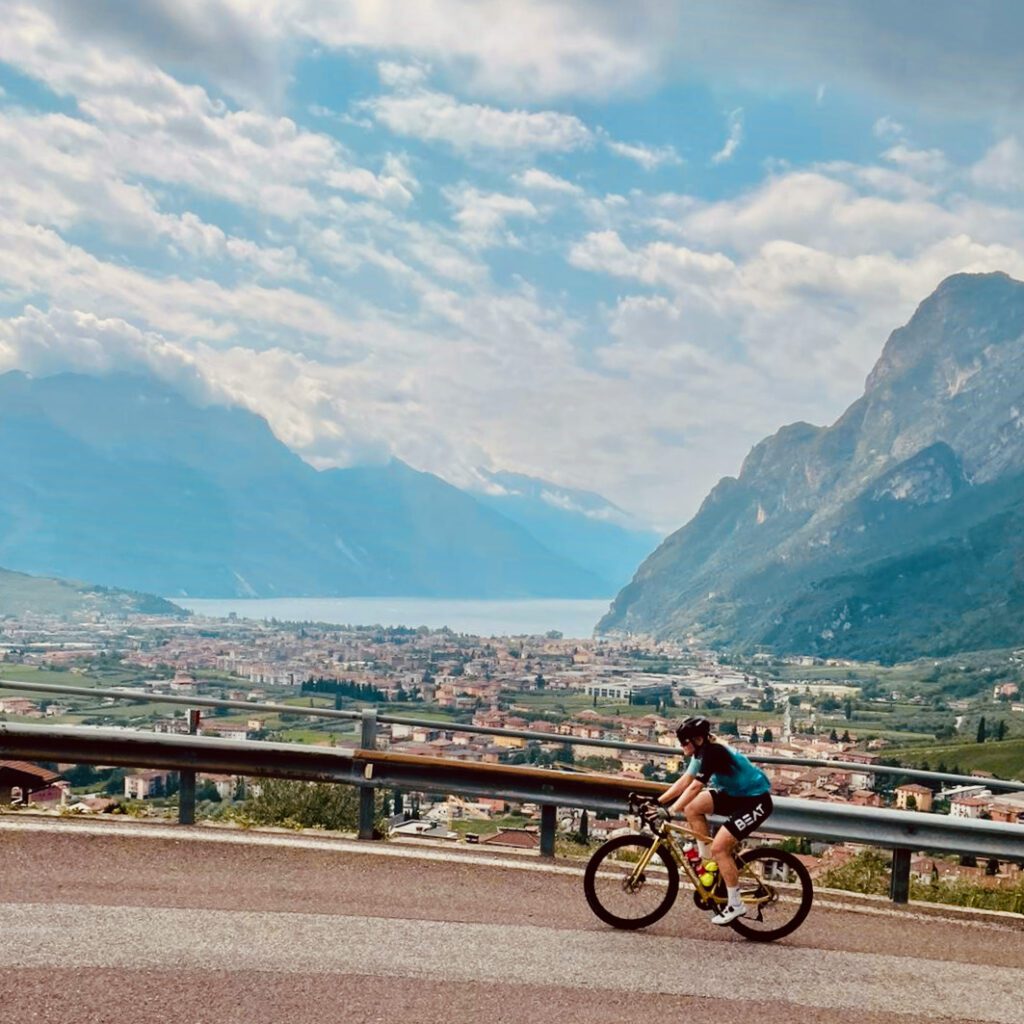 Prachtige klim en uitzicht om te fietsen in Trentino