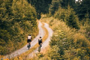 fietsen in sauerland over gravelpaden