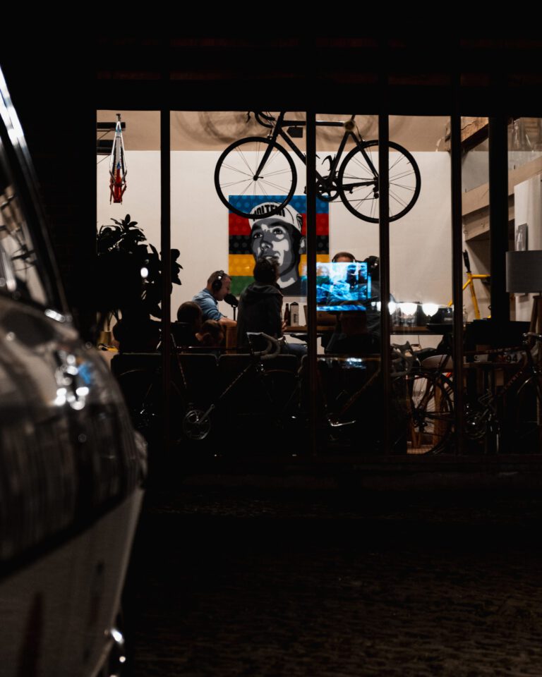 Flemish hotel, Flanders, podcast, pedaleurs, shimano, teammates, neal, sander