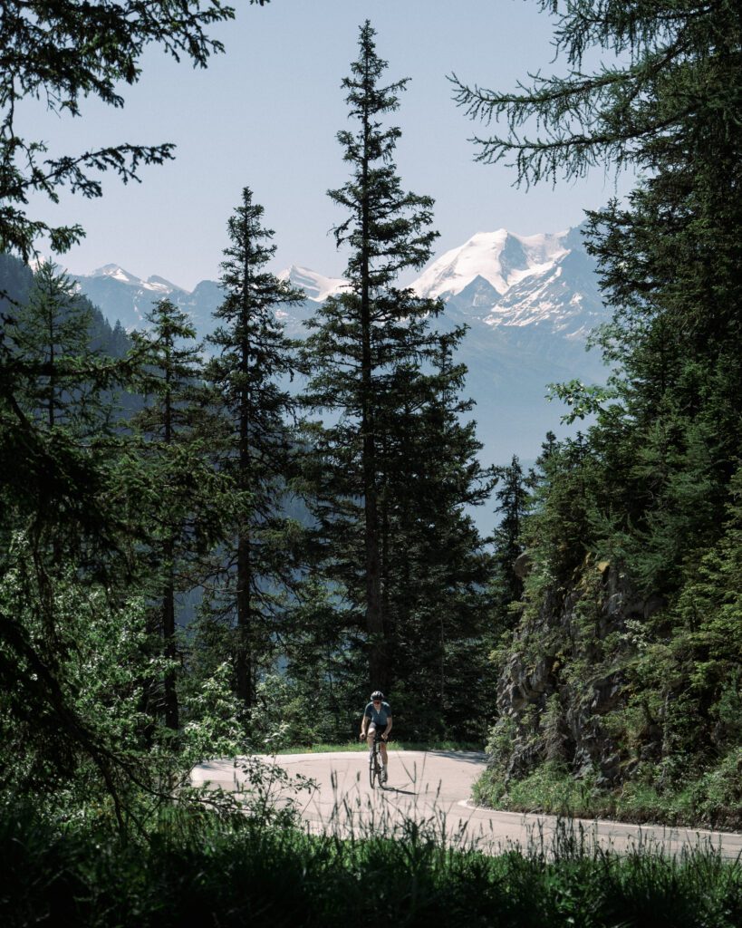 fietsen in crans-montana, lac de tseuzier, fietsen in zwitserland, fietsen, cycling, wielrennen, klimmen, bergen, cols, col, etxeondo