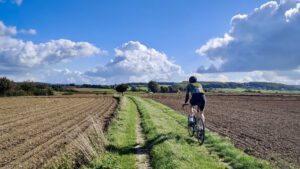 gravel, cycling, limburg, fietsen, gravel in limburg, gravel limburg, gravelfietsn, gravelbike, fietsvakanatie, gravelfietsvakantie, gravelbiken, gravelbiken limburg,