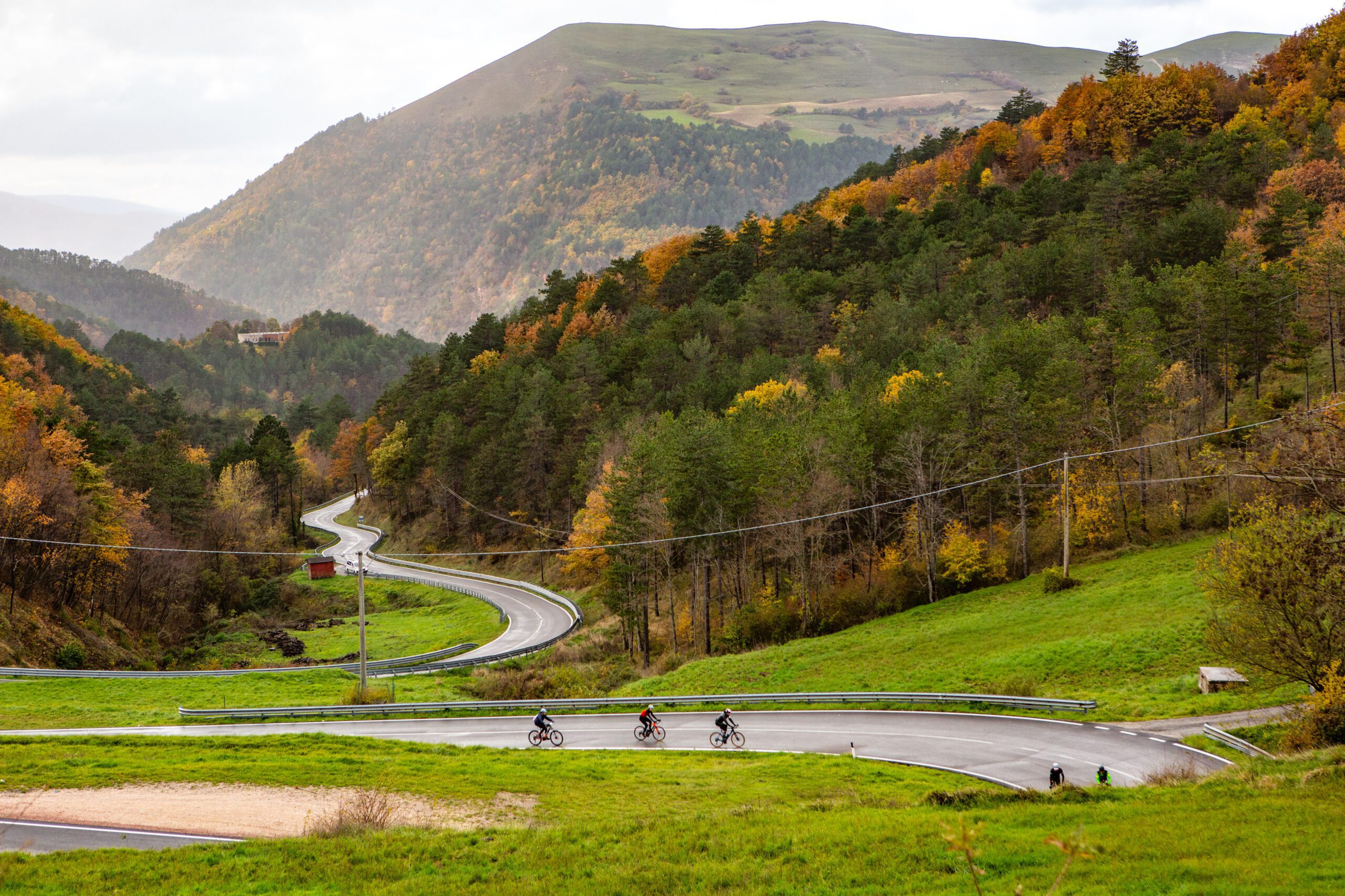 cycling in umbria, cycling umbria, umbria, italy, cycling in Italy, gravel in Umbria, Umbria gravel, graveldestination, gravel destination, graveling gravelbike, le vie del bike