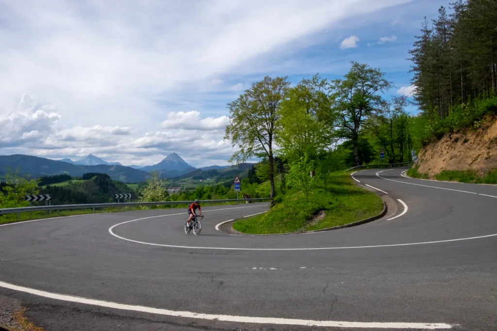 fietsen in Baskenland, Oñati, klimmen in Baskenland, Tour de France 2023, Route Tour de France 2023, baskenland fietsroute, fietsen in Spanje