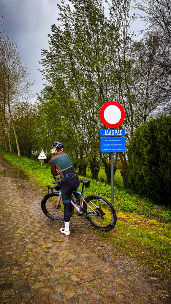 Kasseienstrook, jaagpad, belgië, Parijs-Roubaix van het Zeeuwse Land