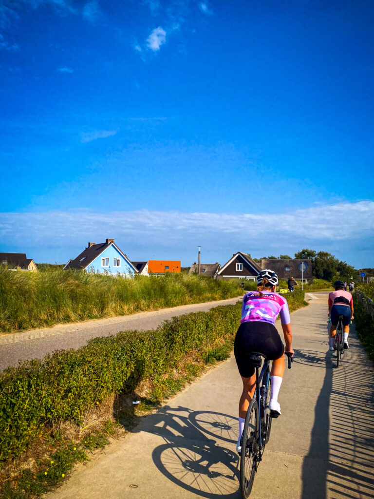 Fietsen vanaf Landal Ouddorp Duin , bij het park, janneke