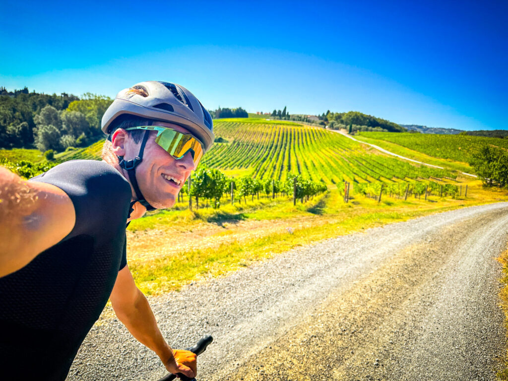 Vineyards, gravel, Via Meliana Gambassi, Tuscany